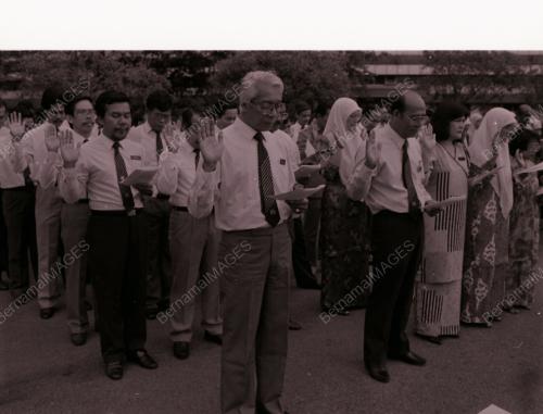 HARI KASTAM SEDUNIA