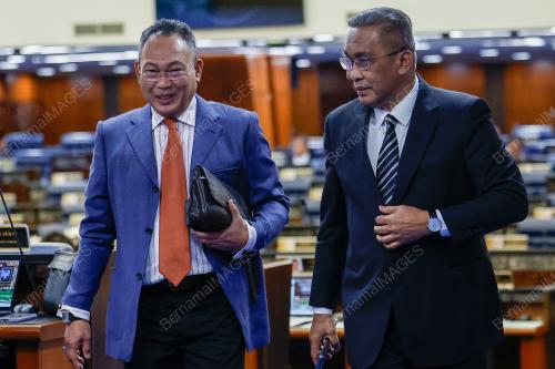 DATUK SERI TAKIYUDDIN HASSAN