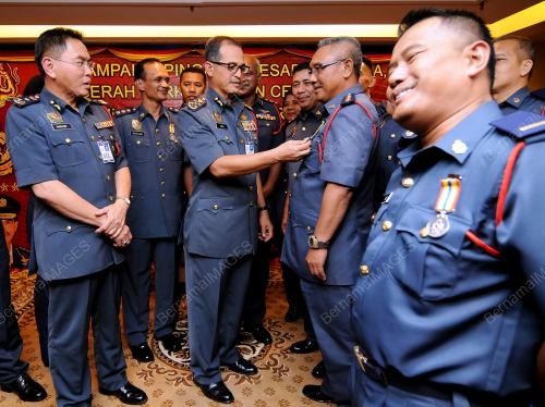 KL21_26032015_BOMBA