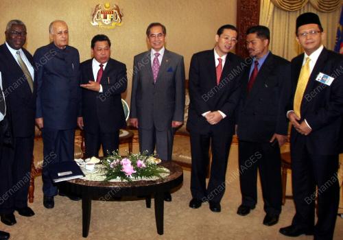 KUNJUNGAN HORMAT