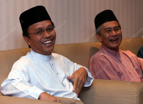 MOHD SHAFIE APDAL