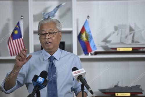 DATUK SERI ISMAIL SABRI YAAKOB