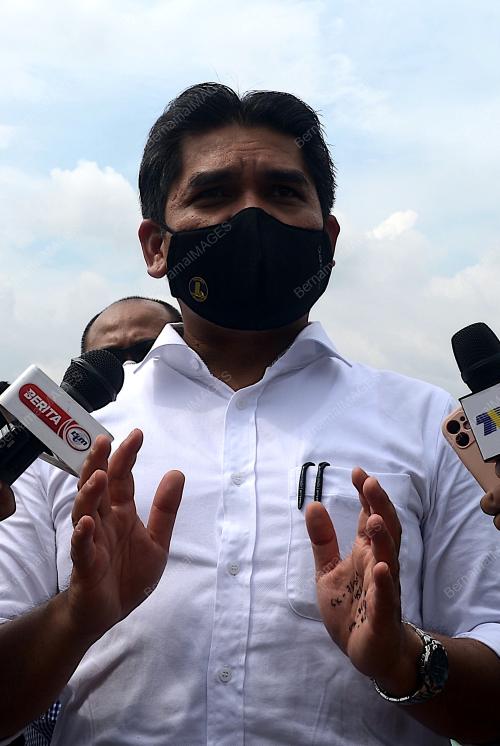 DR MOHD RADZI MD JIDIN