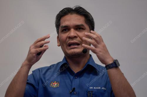 DATUK DR RADZI JIDIN