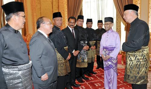 KL21_28062016_AGONG_SUMPAH