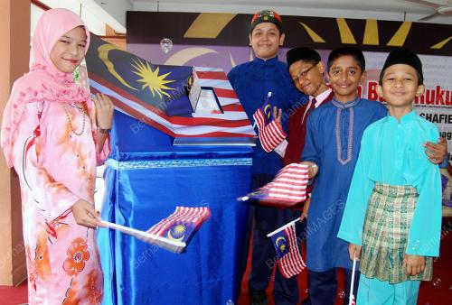 MOHD SHAFIE APDAL