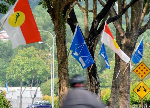 KL21_30012012_BENDERA