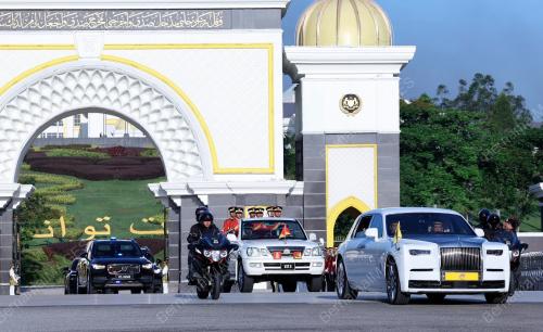 ISTIADAT KEBERANGKATAN BALIK YANG DI-PERTUAN AGONG KE-16