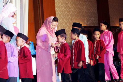 ROSMAH MANSOR