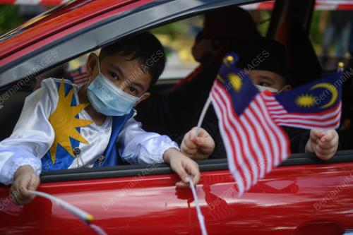 PROGRAM SAMBUTAN HARI MERDEKA KE-64 BLOK G PPR BATU MUDA
