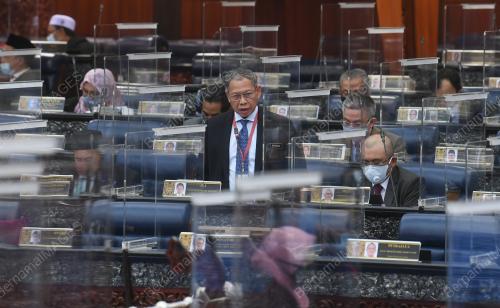 PERSIDANGAN PARLIMEN PENGGAL KETIGA