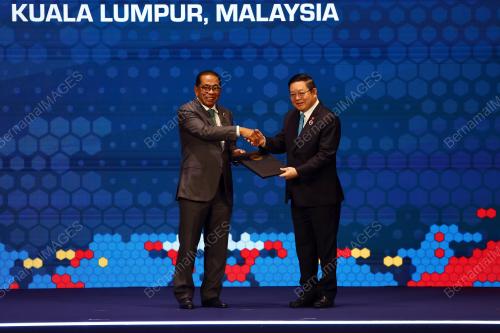 MESYUARAT MENTERI-MENTERI PERTAHANAN ASEAN KE 19