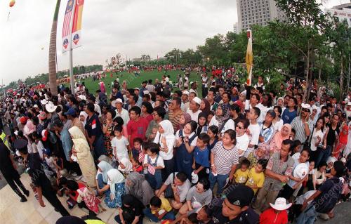 KL22-31_08_2000_ORANG_RAMAI_12012016