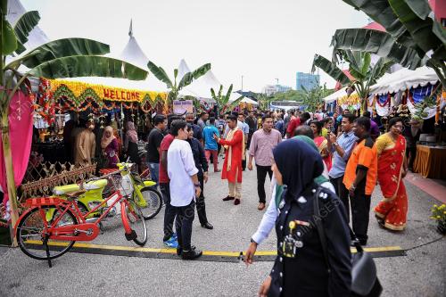 KL22_01112017_DEEPAVALI_BN201710310002