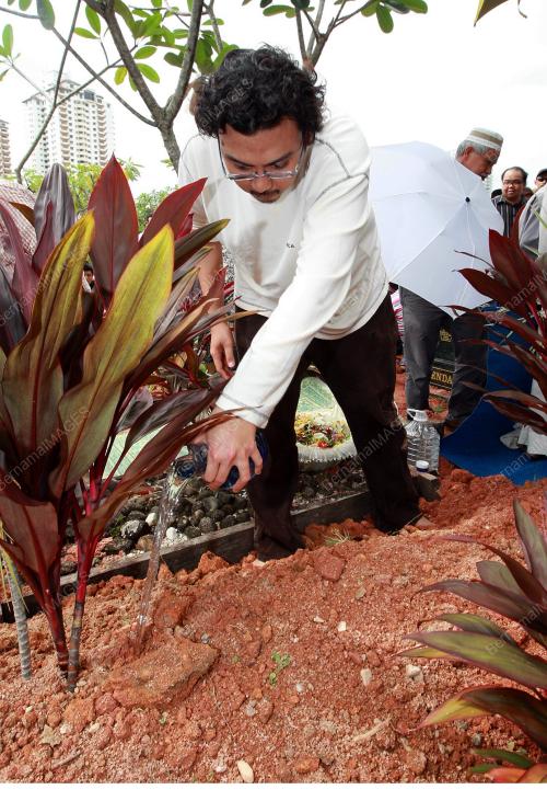 SYED ALWI SYED HASSAN