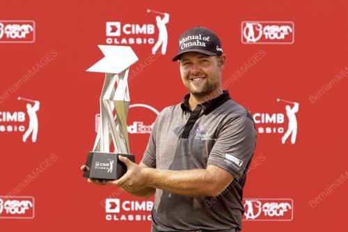 KL22_02112014_GOLF