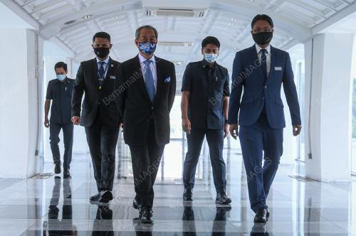 PERSIDANGAN PARLIMEN PENGGAL KETIGA
