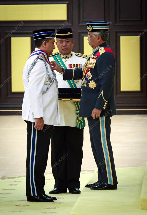AL-SULTAN ABDULLAH RI'AYATUDDIN AL-MUSTAFA BILLAH SHAH