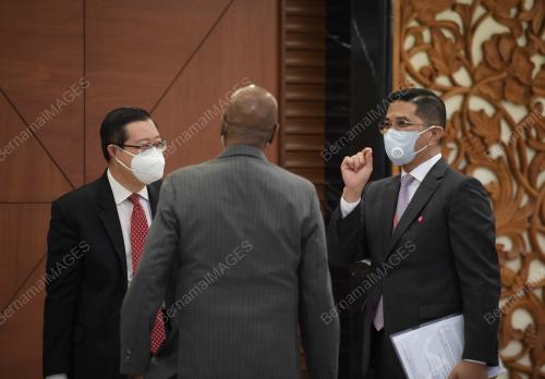 PERSIDANGAN PARLIMEN PENGGAL KETIGA 