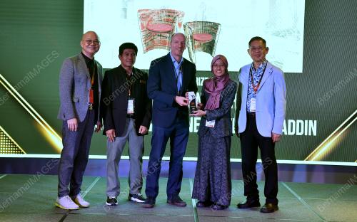 DATUK DR TAN CHIN HUAT
