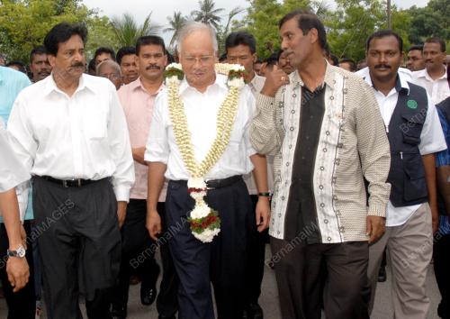 MOHD NAJIB TUN ABDUL RAZAK