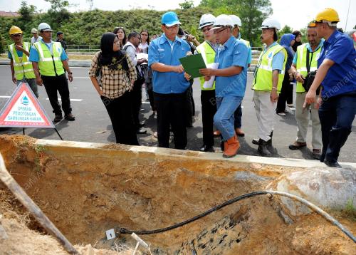 KL22_03072012_POTONG_AIR