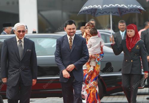 PUTERA MAHKOTA BRUNEI