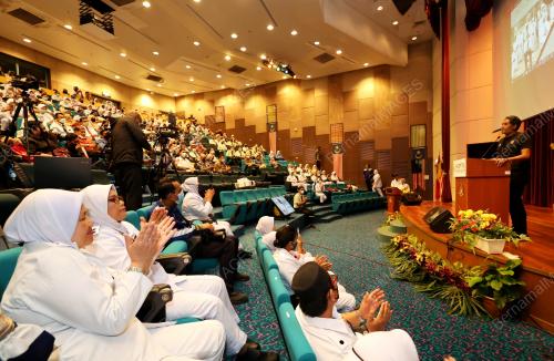 KHAIRY JAMALUDDIN