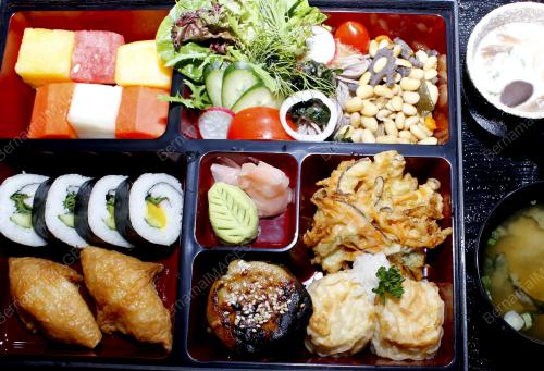 KL22_04092013_BENTO