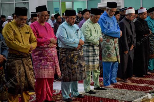 KL22_04102019_AGONG_BN201910033205