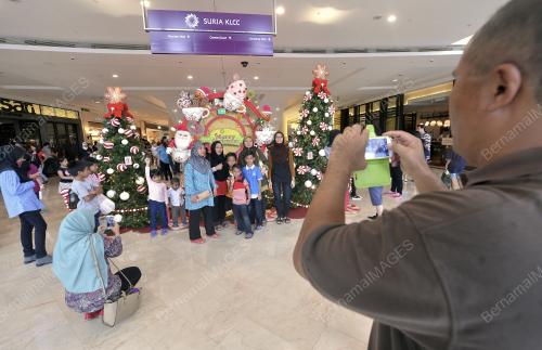 KL22_04122015_KRISMAS_KLCC
