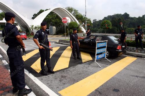 KAWALAN KESELAMATAN DI PARLIMEN