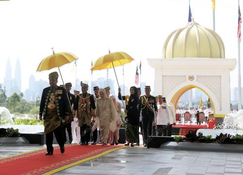 AL-SULTAN ABDULLAH RI'AYATUDDIN AL-MUSTAFA BILLAH SHAH
