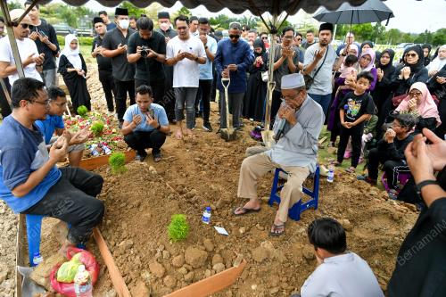PENGEBUMIAN ALLAYARHAM SITI NOR HAFIZA KAMARUDIN