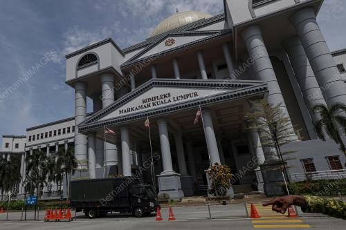 HARI PERTAMA PERBICARAAN KES WARGA ISRAEL