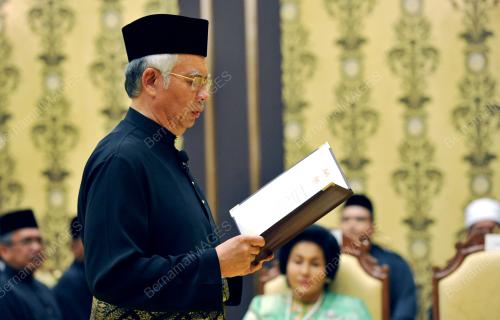 KL22_06052013_ANGKAT_SUMPAH