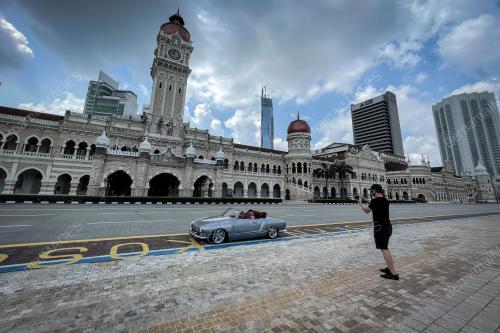 DATARAN MERDEKA_SEKATAN PERGERAKAN PENUH