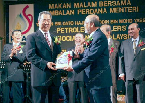 MUHYIDDIN YASSIN