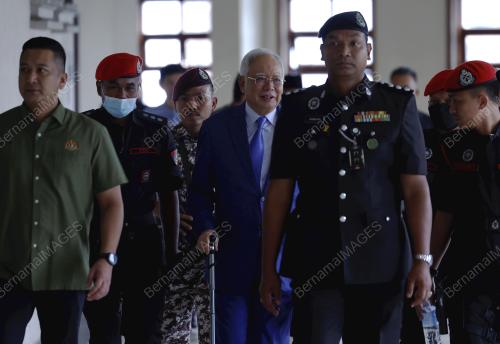 DATUK SERI NAJIB TUN RAZAK