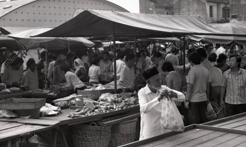 KL22_07012015_PENIAGA_PASAR