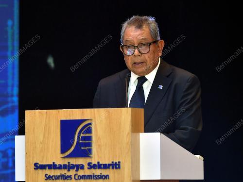 DATUK SERI AWANG ADEK HUSSIN
