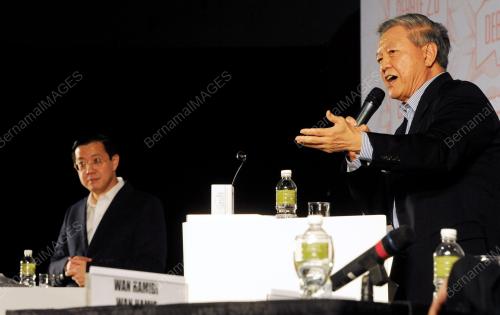 KL22_07072012_DEBAT