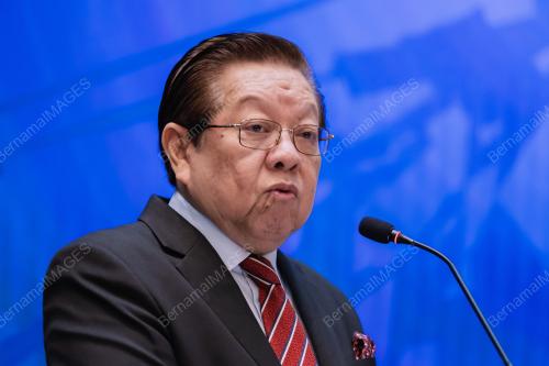 DATUK PROF DR MOHD FAIZ ABDULLAH