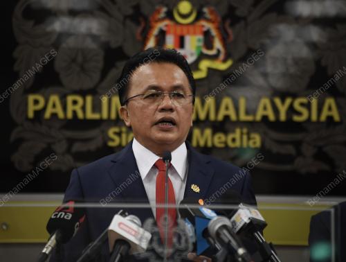 PERSIDANGAN PARLIMEN PENGGAL KETIGA 