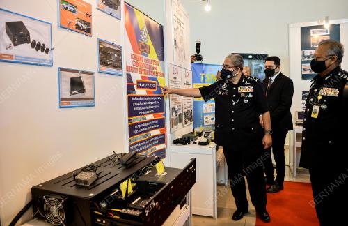 DATUK SERI MAZLAN LAZIM