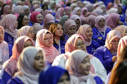 ERA BAHARU KOMITMEN ANAK MUDA BN