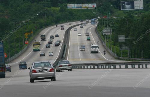 LALU LINTAS LEPAS RAYA AIDILFITRI
