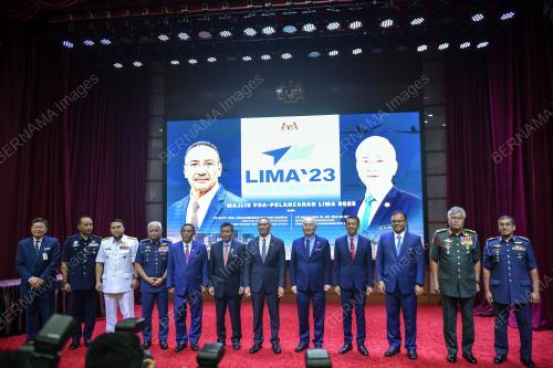 DATUK SERI HISHAMMUDDIN HUSSEIN
