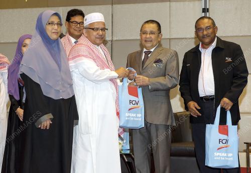 KL22_08082016_HAJI