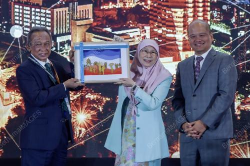 KL22_08082018_AZIZAH-BN201808075131